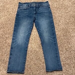 American Eagle Outfitters Men's Classic Denim Jeans